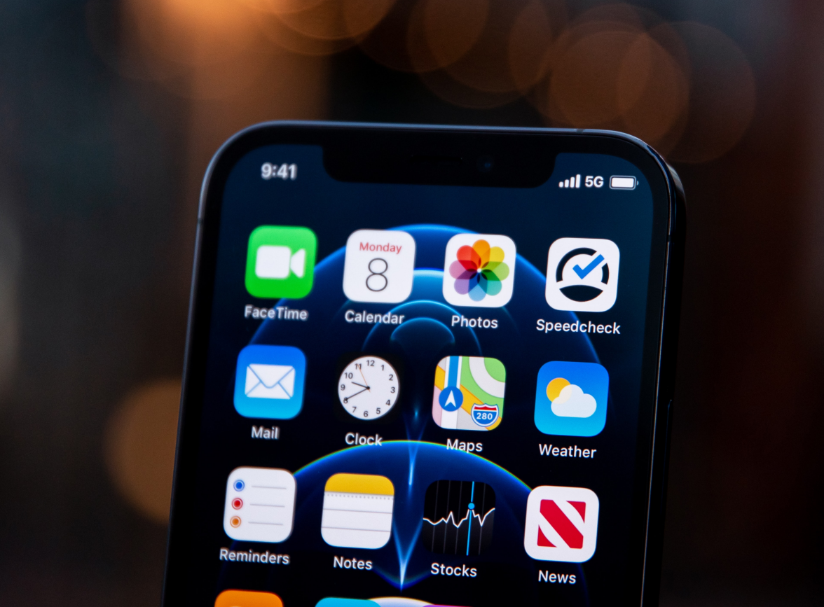 望谟苹果手机维修分享为什么 iPhone 12 在冬季会自动关机 